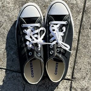 Women’s Converse Chuck Taylor canvas, black low top sneaker 10